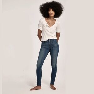 Lucky Brand Bridgette Skinny Jeans size 8 /29 A